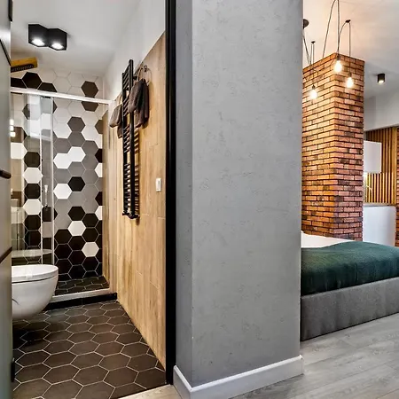 Neatspace - Ruska Center * Вроцлав