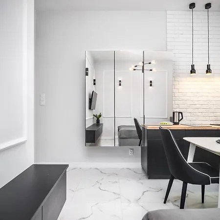 Neatspace - Ruska Center Апартаменты