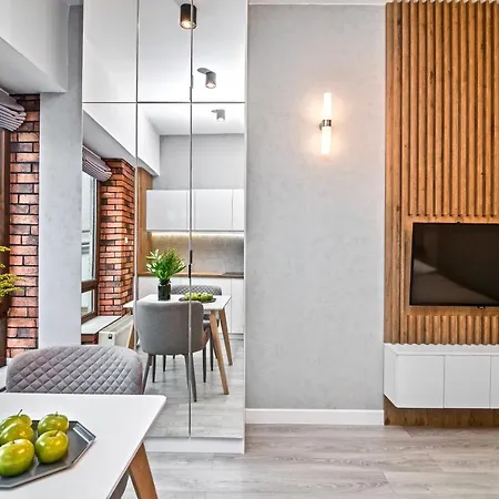 Neatspace - Ruska Center Apartmán *